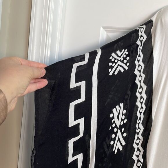 Vintage Y2K Lady Scoop Neck Tassel Kaftan MuMu Beach Cover Up 1X Black White - Picture 10 of 16